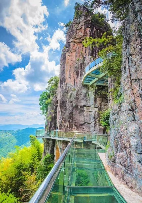 浙江丽水遂昌南尖岩景区玻璃栈道